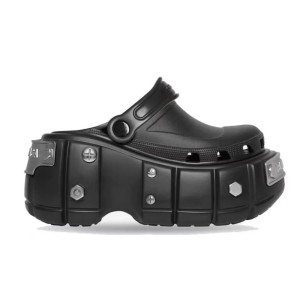 Klapki damskie na platformie w stylu punkowym czarne