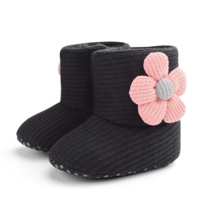 Ciepłe buciki dziecięce niechodki z ozdobą 