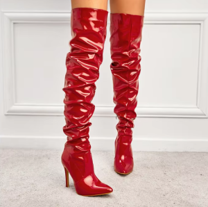 Damskie lakierowane kozaki do kolan na obcasie