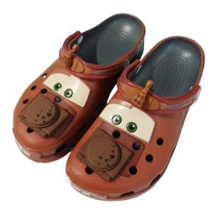 Klapki Disney Cars dla Dorosłych – Złomek  – Brązowe Klapki Ogrodowe