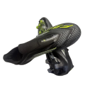 Czarne buty F50 do piłki nożnej.png