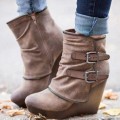 Stylowe damskie botki zamszowe na podwyższeniu do jeansów zimowe retro